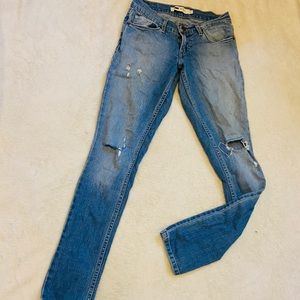 Levi skinny jeans